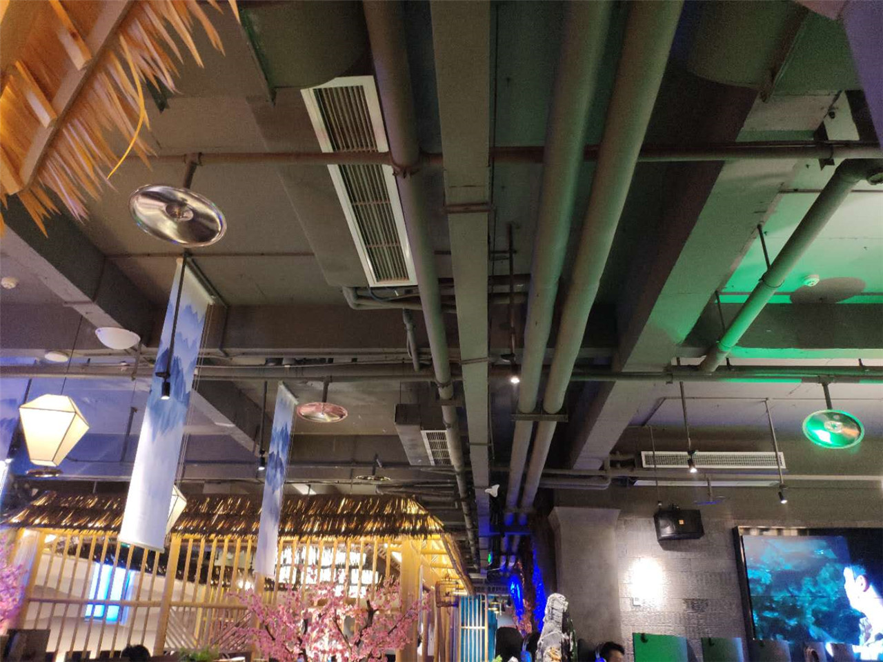 睿賽理念網咖風機盤管安裝圖